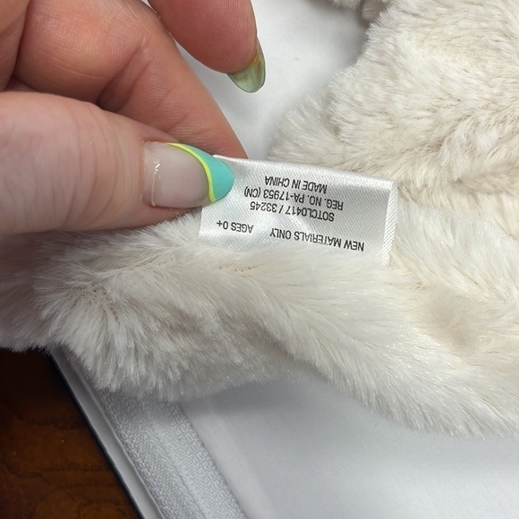 Bella Tunno Happy Sidekick Loretta the Llama Lovey Rattle Plush Security Blanket - Picture 13 of 13